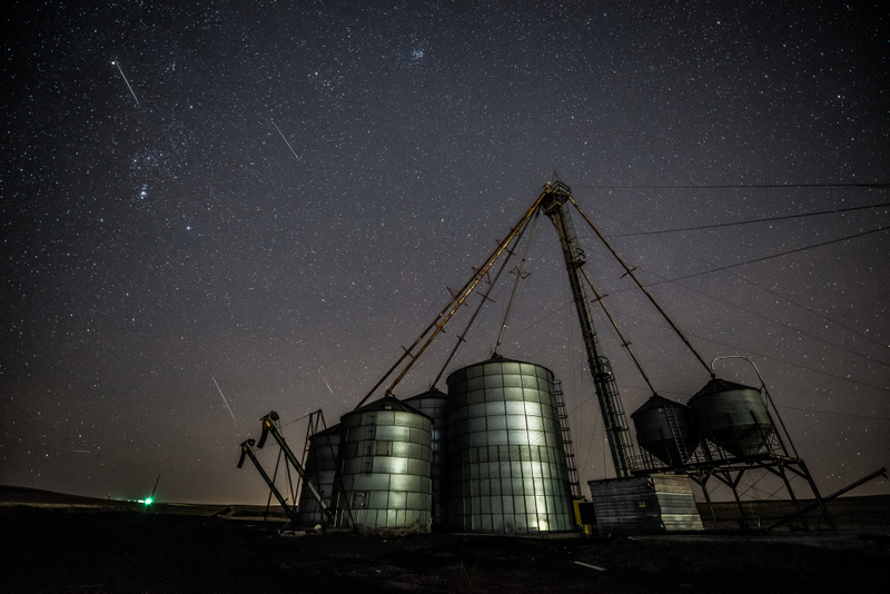 Illustration for article titled The Biggest Meteor Shower of the Year Is Tonight and Here's How to Watch